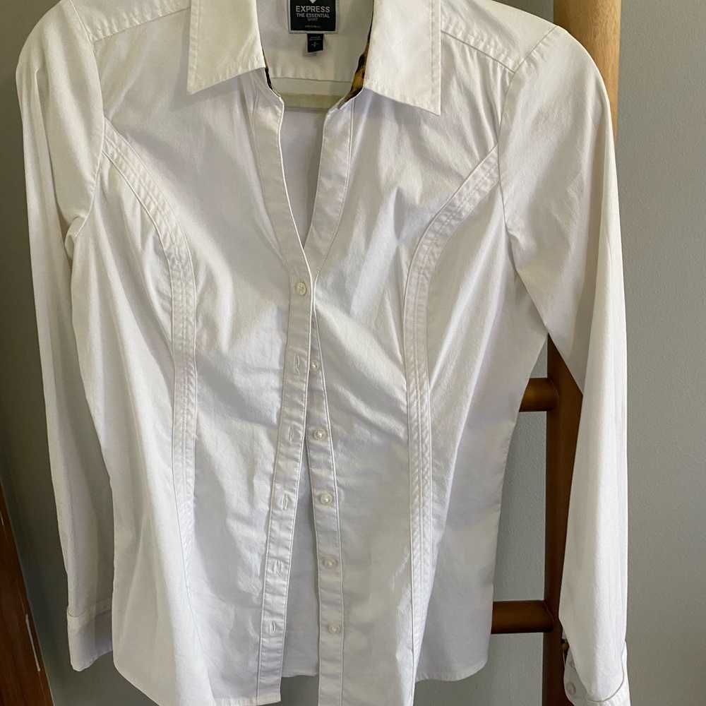 Express The Essential Shirt White (S) Button Down Cheetah Accent